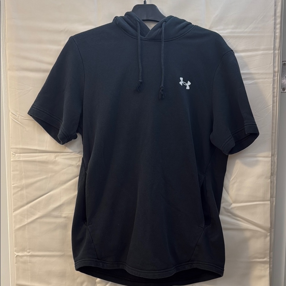 Under Armour Men's Dark Hoodie T-Shirt